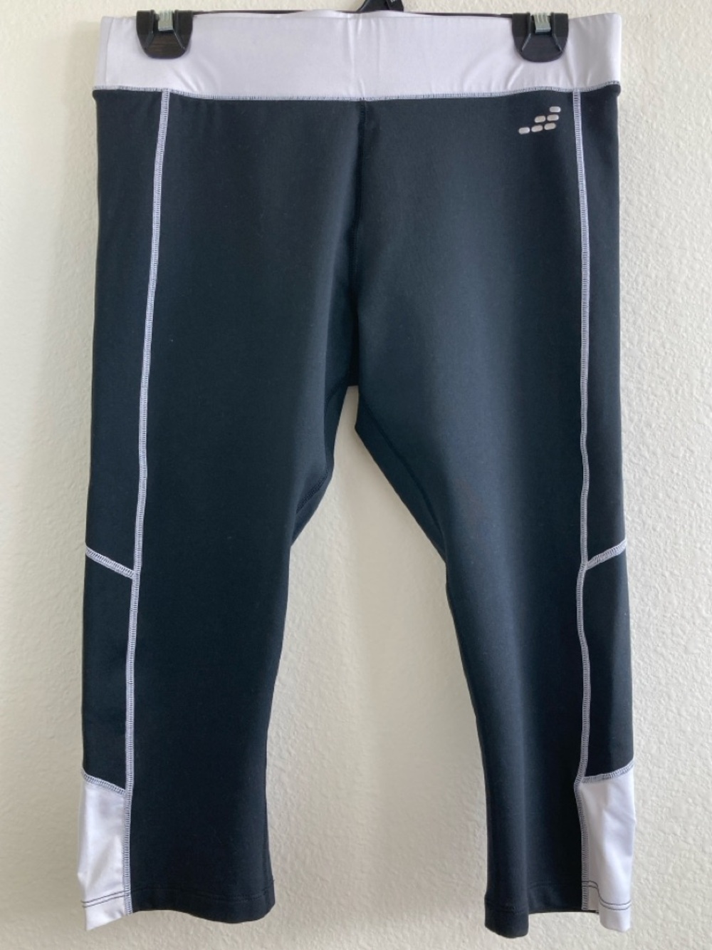 BCG Black White Capri Leggings Size M Athletic Workout Pants